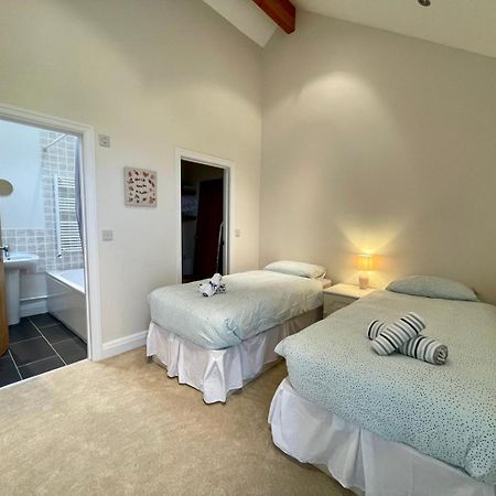 Cosy Barn With Views In Wick Vale Of Glamorgan Esterno foto