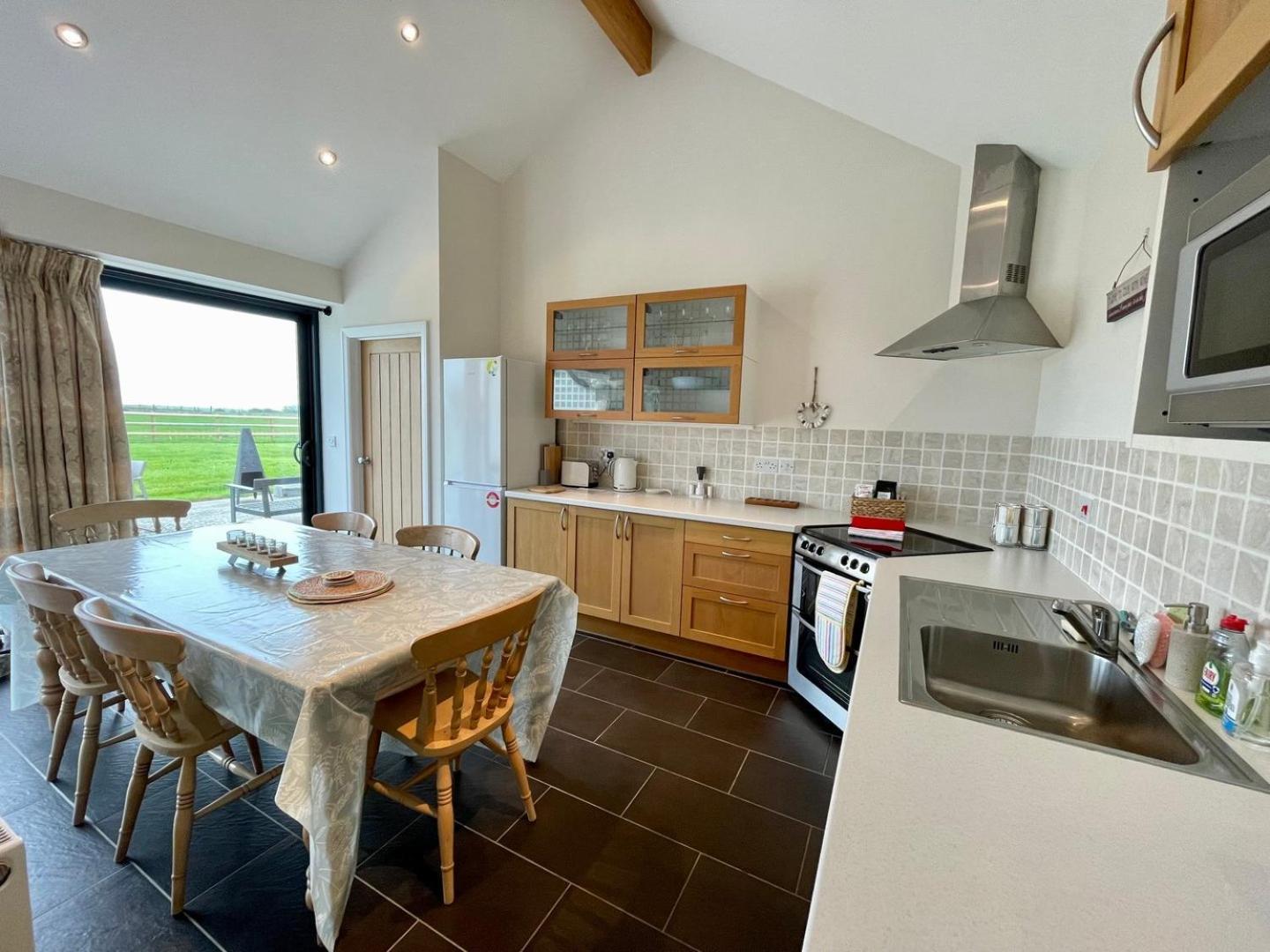 Cosy Barn With Views In Wick Vale Of Glamorgan Esterno foto